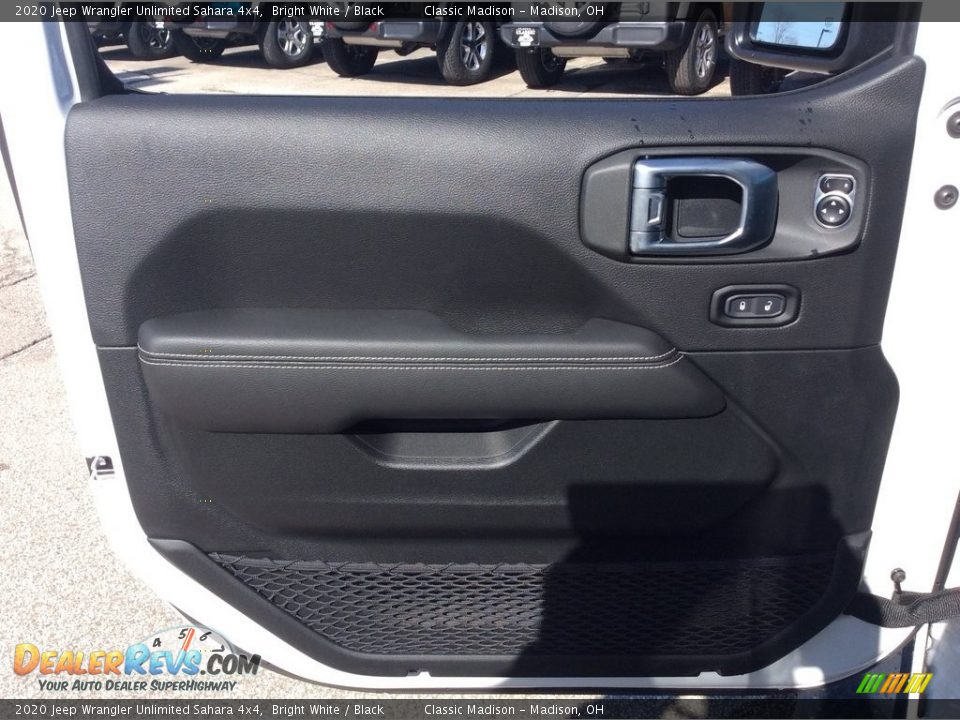2020 Jeep Wrangler Unlimited Sahara 4x4 Bright White / Black Photo #10