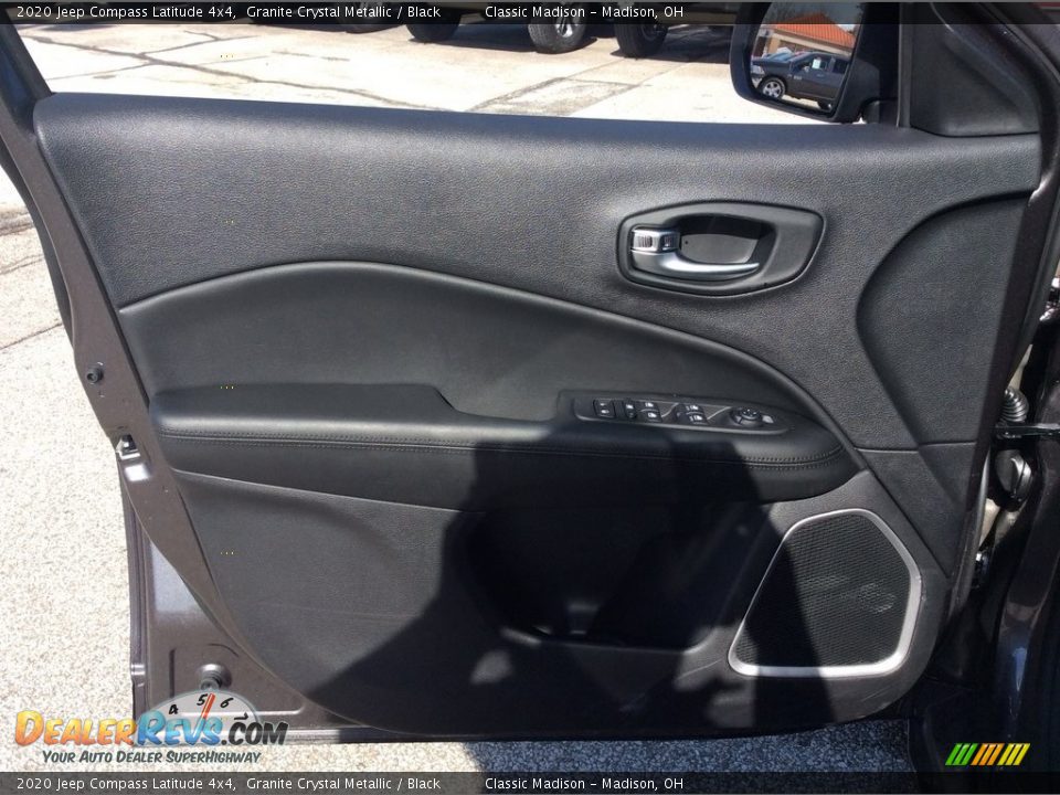 2020 Jeep Compass Latitude 4x4 Granite Crystal Metallic / Black Photo #10
