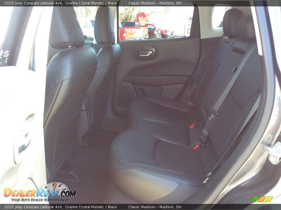 2020 Jeep Compass Latitude 4x4 Granite Crystal Metallic / Black Photo #17