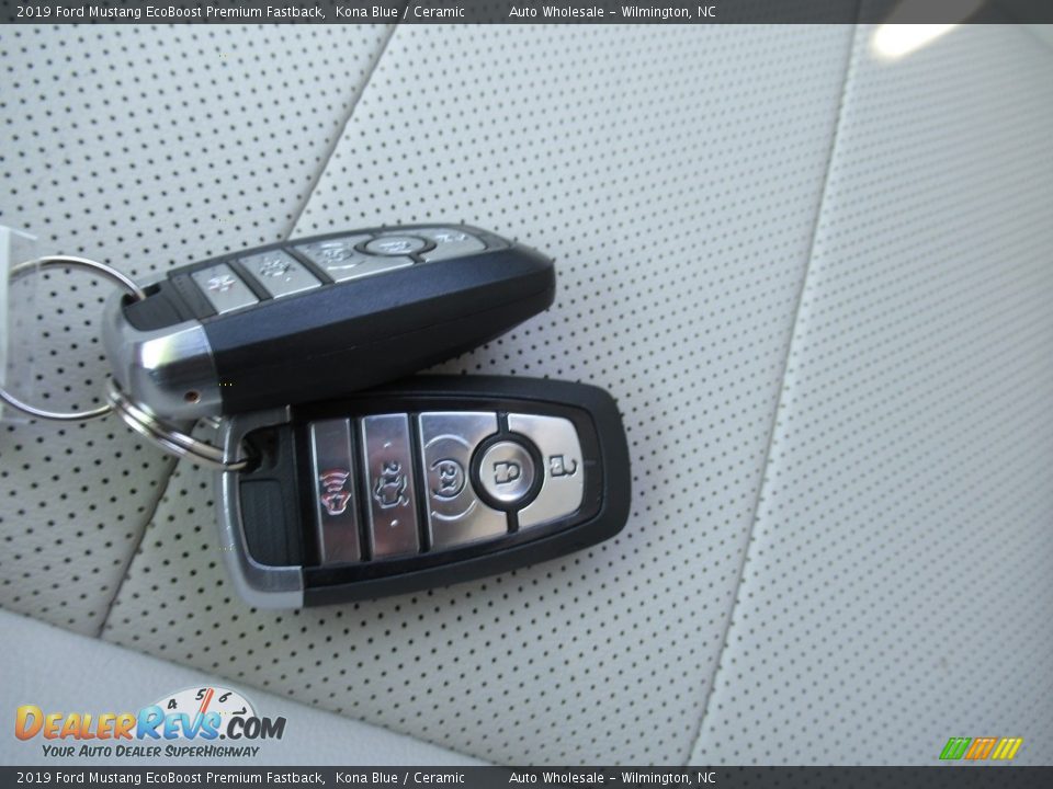 2019 Ford Mustang EcoBoost Premium Fastback Kona Blue / Ceramic Photo #20