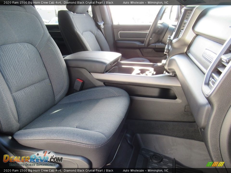 2020 Ram 1500 Big Horn Crew Cab 4x4 Diamond Black Crystal Pearl / Black Photo #13