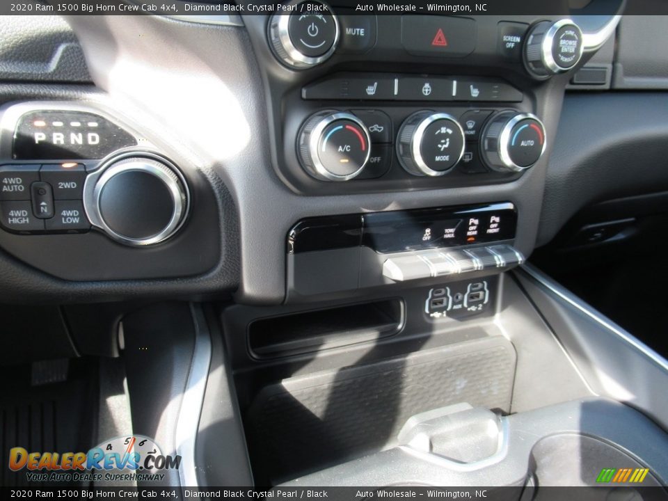 2020 Ram 1500 Big Horn Crew Cab 4x4 Diamond Black Crystal Pearl / Black Photo #19