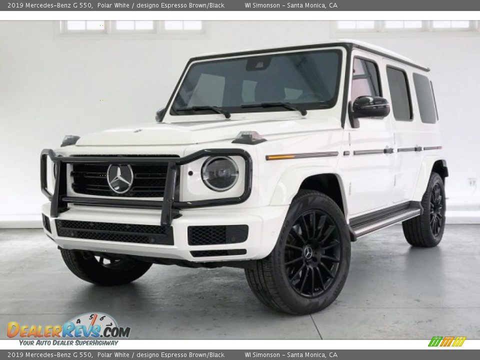 Front 3/4 View of 2019 Mercedes-Benz G 550 Photo #12