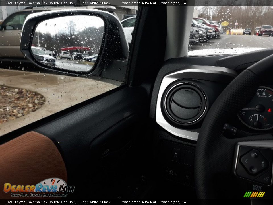 2020 Toyota Tacoma SR5 Double Cab 4x4 Super White / Black Photo #7