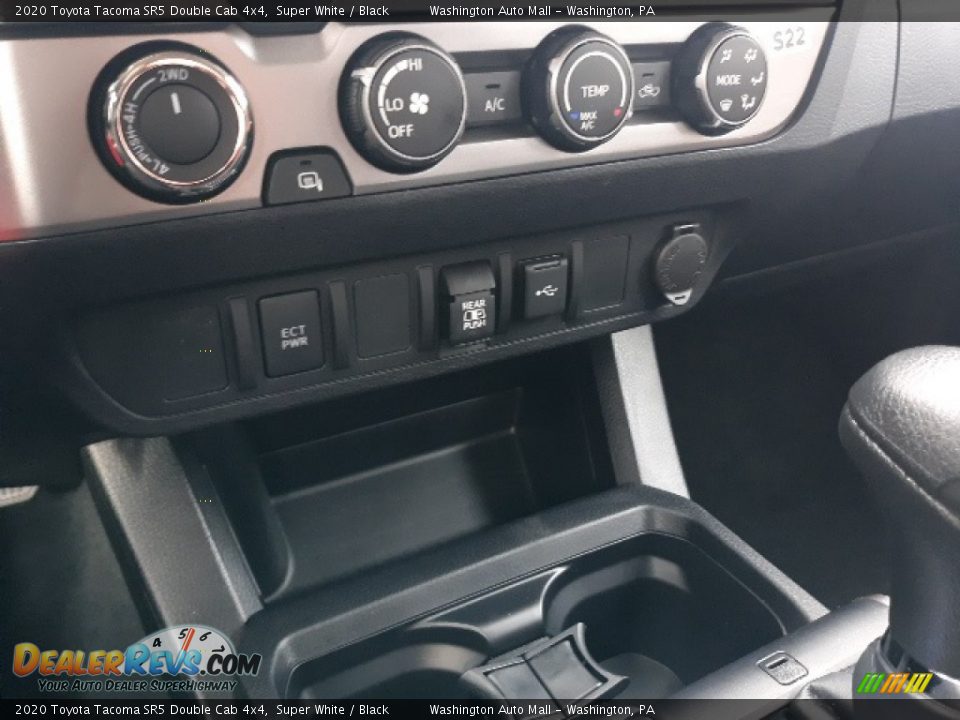 2020 Toyota Tacoma SR5 Double Cab 4x4 Super White / Black Photo #13