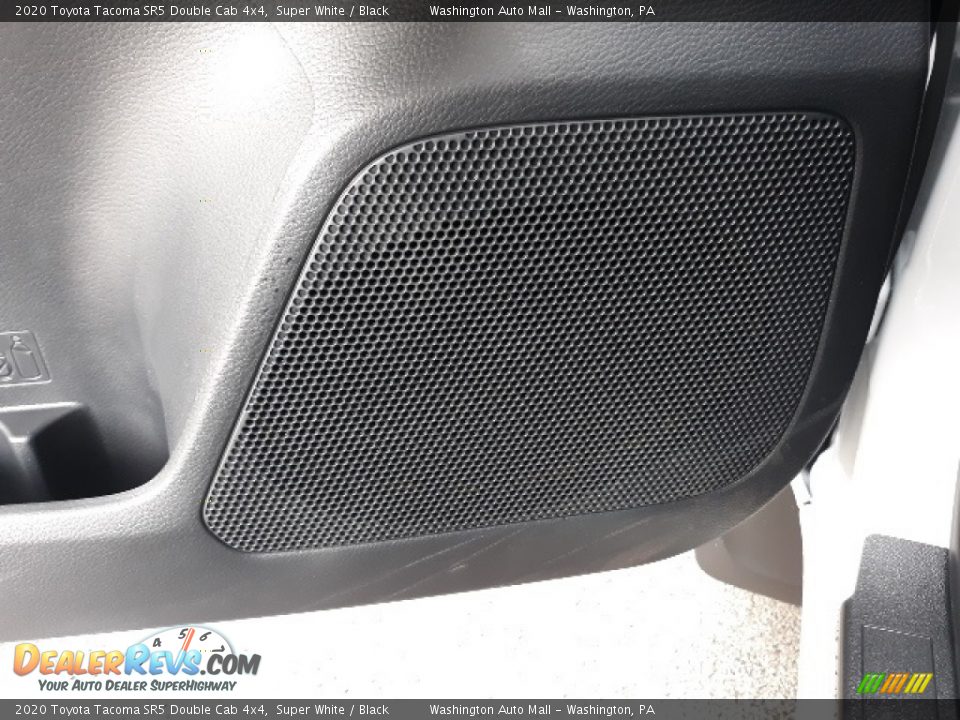 2020 Toyota Tacoma SR5 Double Cab 4x4 Super White / Black Photo #26