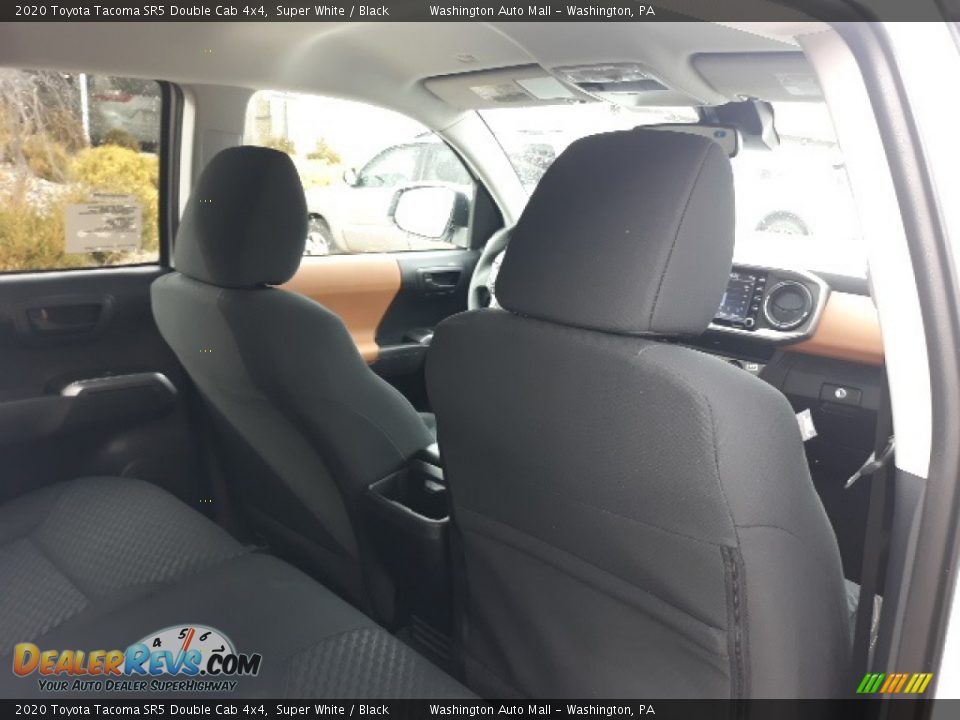 2020 Toyota Tacoma SR5 Double Cab 4x4 Super White / Black Photo #32