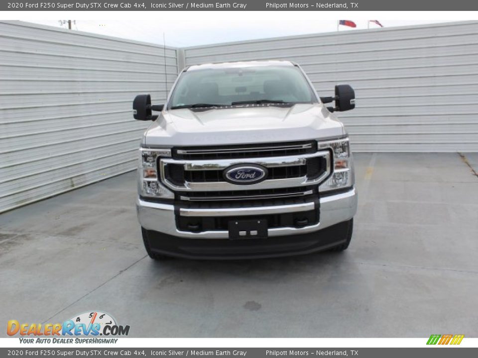 2020 Ford F250 Super Duty STX Crew Cab 4x4 Iconic Silver / Medium Earth Gray Photo #3