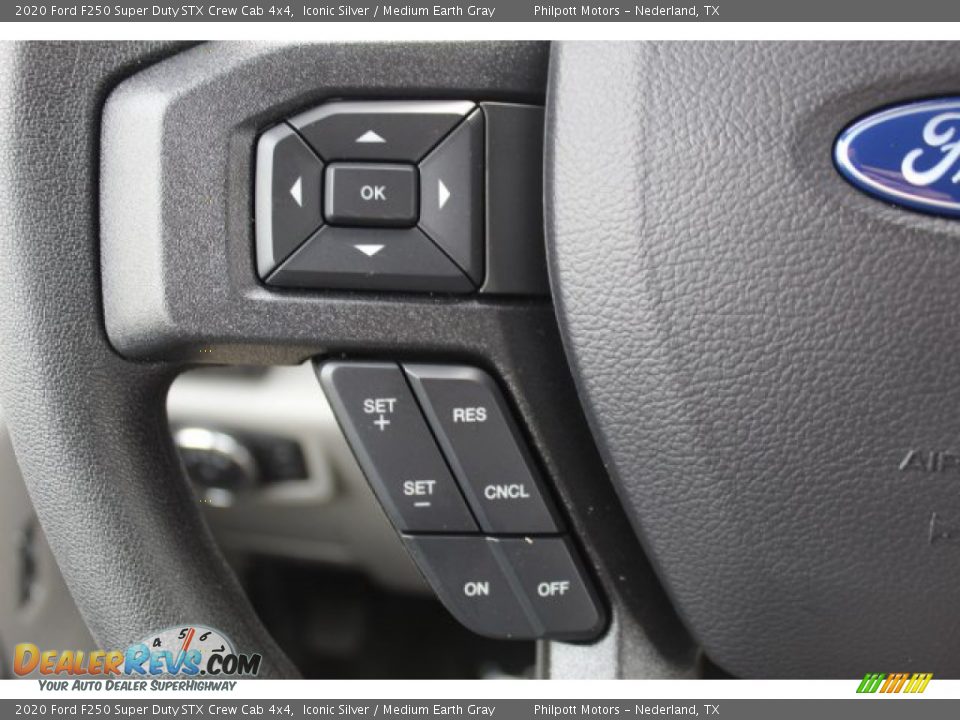 2020 Ford F250 Super Duty STX Crew Cab 4x4 Iconic Silver / Medium Earth Gray Photo #12