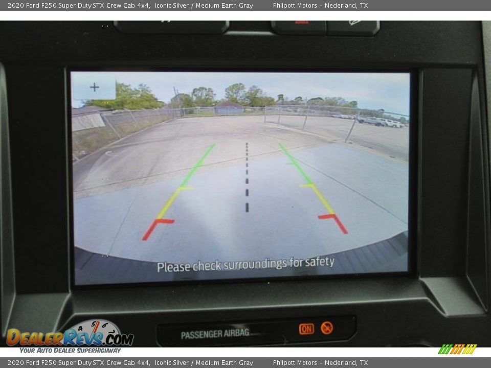 2020 Ford F250 Super Duty STX Crew Cab 4x4 Iconic Silver / Medium Earth Gray Photo #18