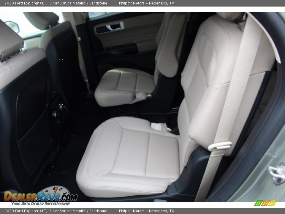 2020 Ford Explorer XLT Silver Spruce Metallic / Sandstone Photo #19