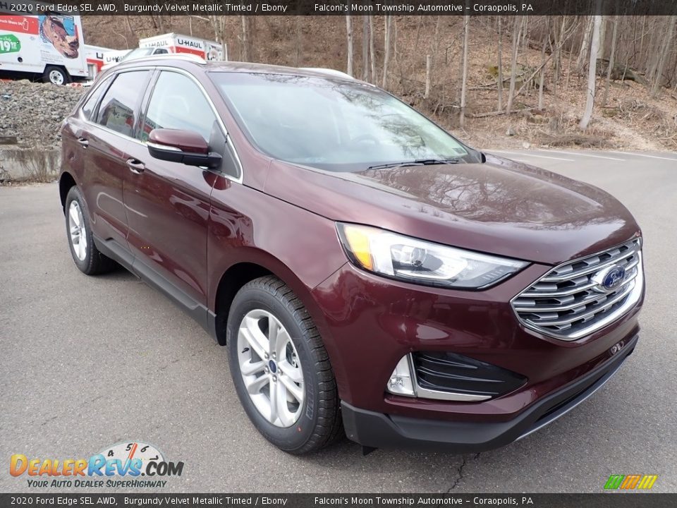 Front 3/4 View of 2020 Ford Edge SEL AWD Photo #3