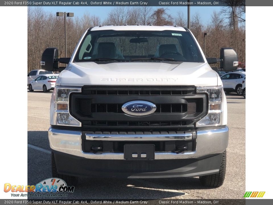 2020 Ford F350 Super Duty XLT Regular Cab 4x4 Oxford White / Medium Earth Gray Photo #3