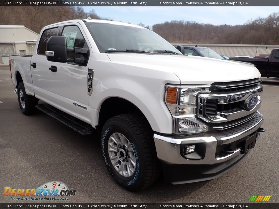 2020 Ford F350 Super Duty XLT Crew Cab 4x4 Oxford White / Medium Earth Gray Photo #3