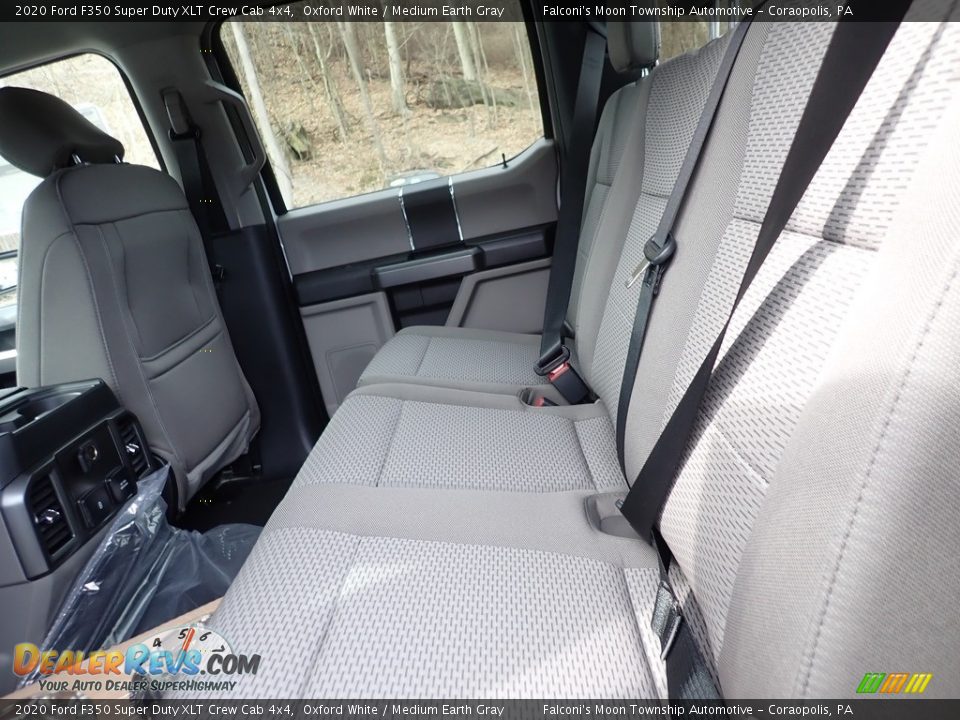 2020 Ford F350 Super Duty XLT Crew Cab 4x4 Oxford White / Medium Earth Gray Photo #9