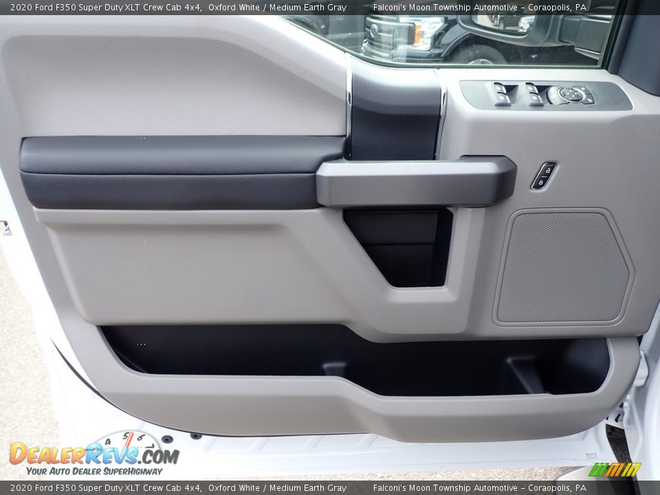 2020 Ford F350 Super Duty XLT Crew Cab 4x4 Oxford White / Medium Earth Gray Photo #11