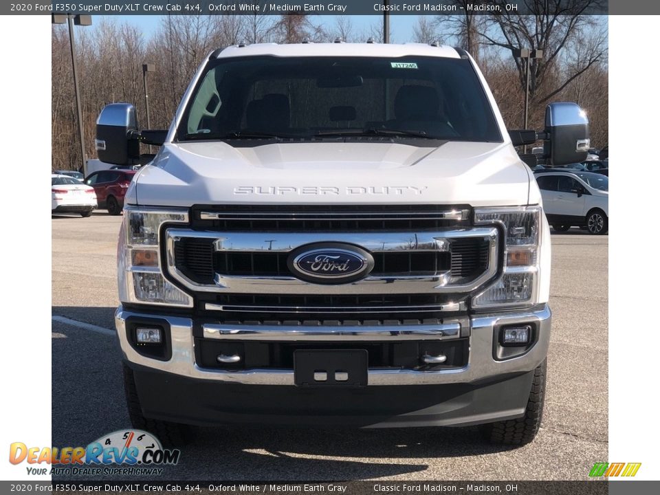 2020 Ford F350 Super Duty XLT Crew Cab 4x4 Oxford White / Medium Earth Gray Photo #3
