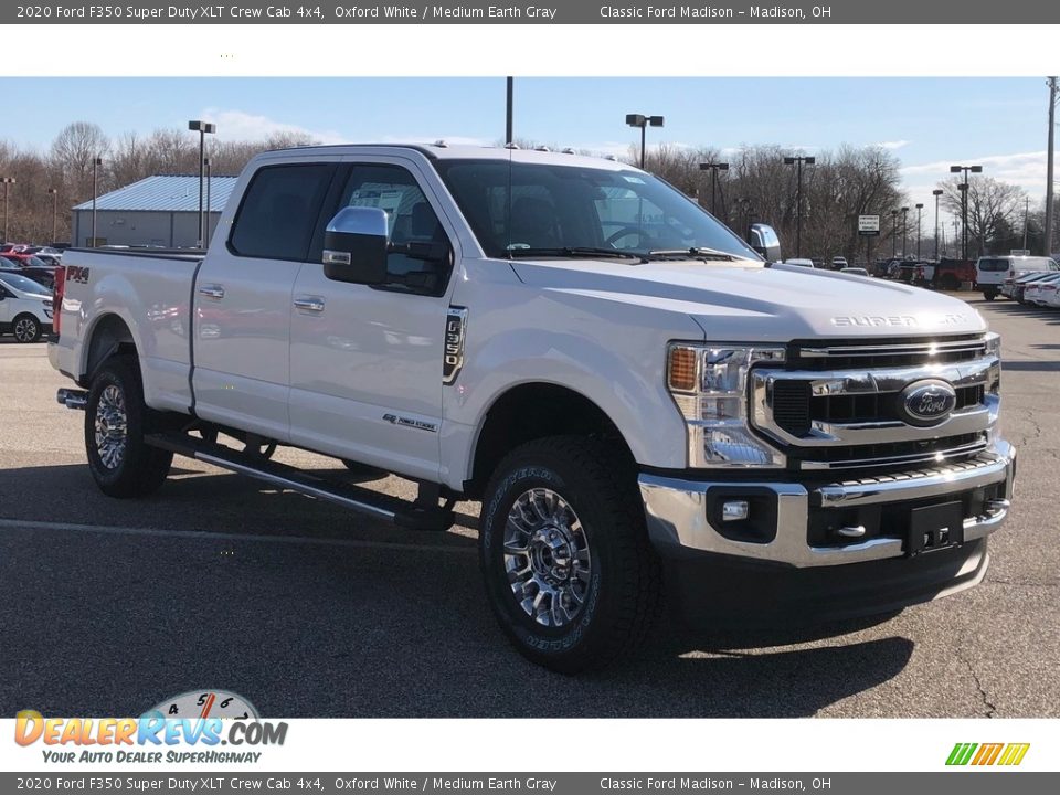 2020 Ford F350 Super Duty XLT Crew Cab 4x4 Oxford White / Medium Earth Gray Photo #4