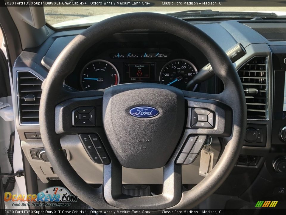 2020 Ford F350 Super Duty XLT Crew Cab 4x4 Oxford White / Medium Earth Gray Photo #11
