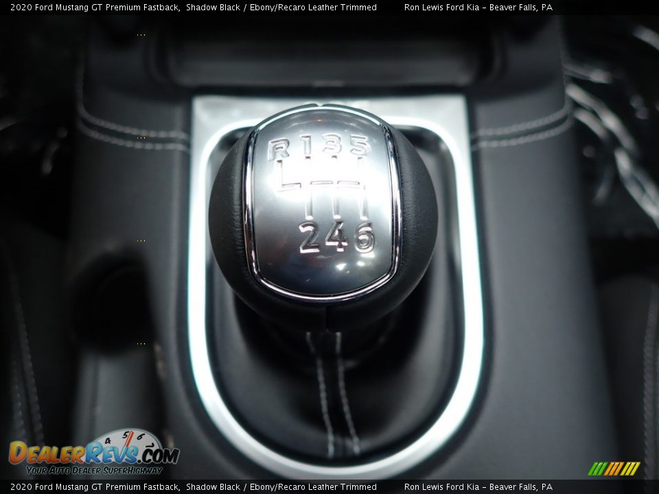 2020 Ford Mustang GT Premium Fastback Shifter Photo #19