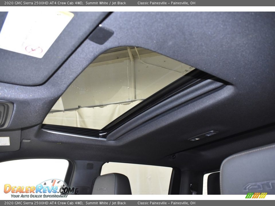 2020 GMC Sierra 2500HD AT4 Crew Cab 4WD Summit White / Jet Black Photo #2