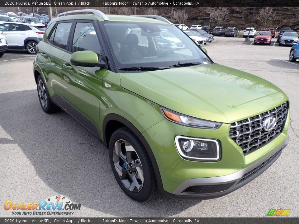 Front 3/4 View of 2020 Hyundai Venue SEL Photo #3