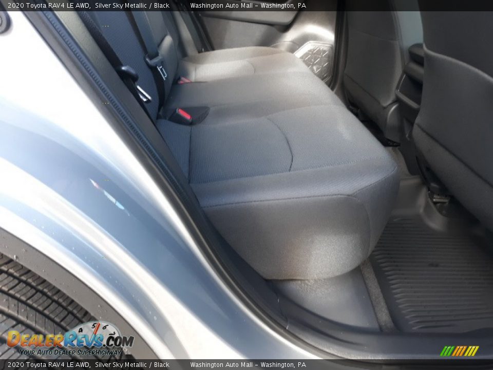 2020 Toyota RAV4 LE AWD Silver Sky Metallic / Black Photo #33