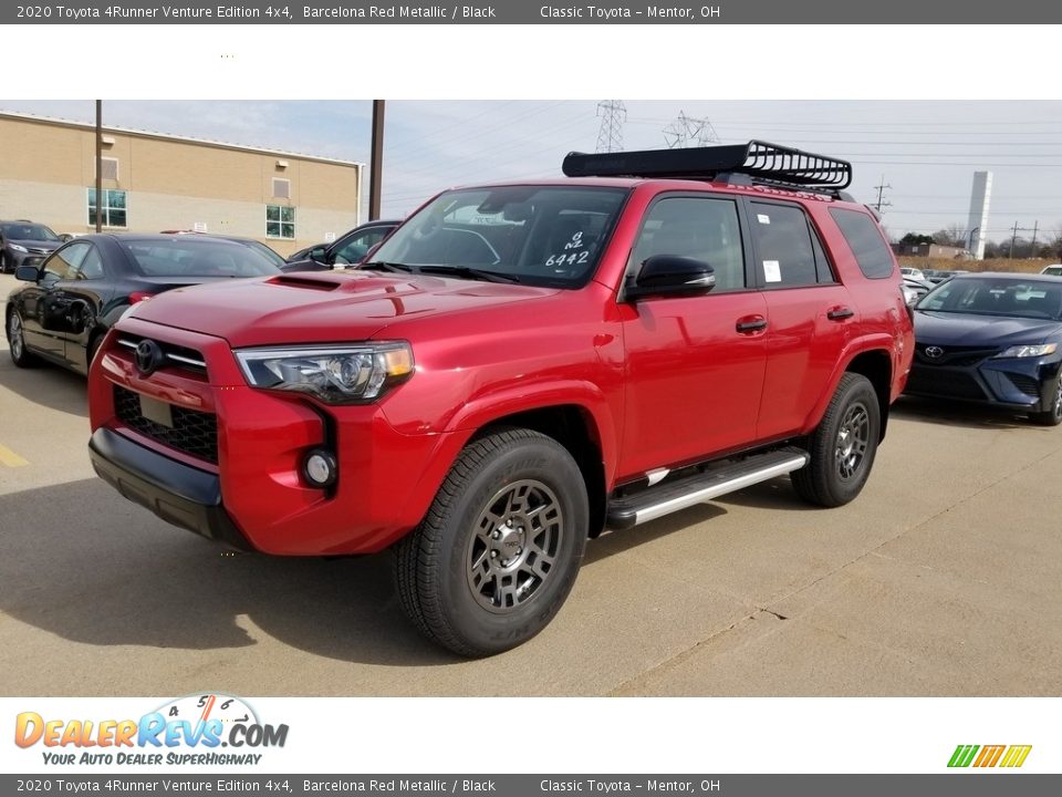Front 3/4 View of 2020 Toyota 4Runner Venture Edition 4x4 Photo #1