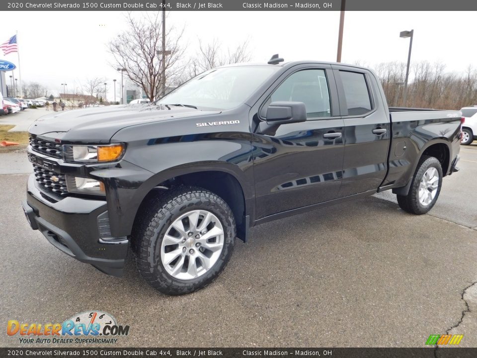 2020 Chevrolet Silverado 1500 Custom Double Cab 4x4 Black / Jet Black Photo #5