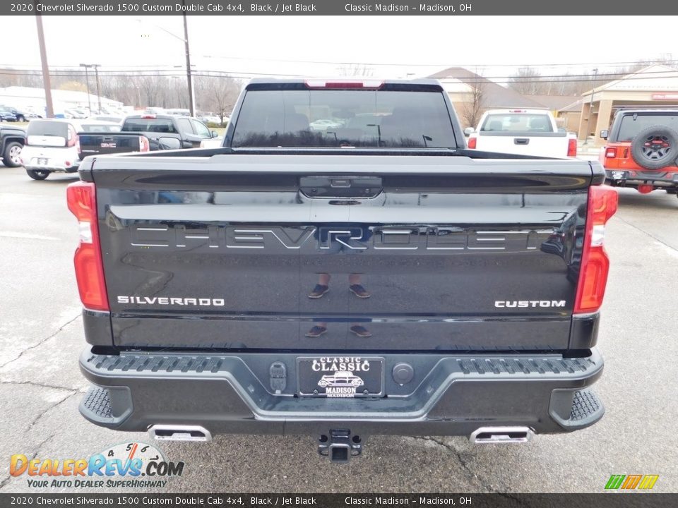 2020 Chevrolet Silverado 1500 Custom Double Cab 4x4 Black / Jet Black Photo #8