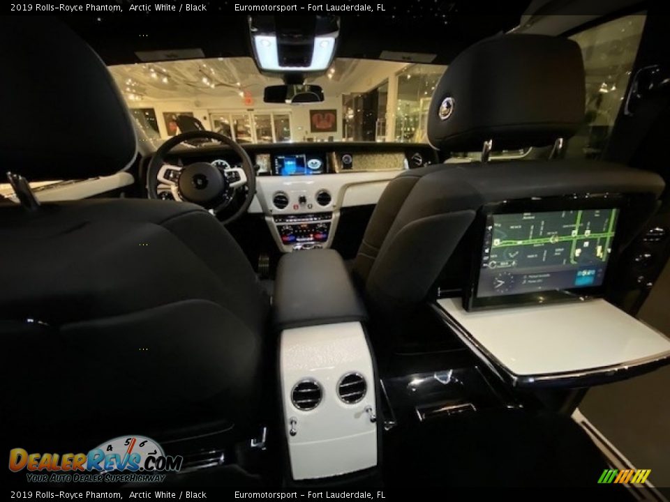 2019 Rolls-Royce Phantom Arctic White / Black Photo #27