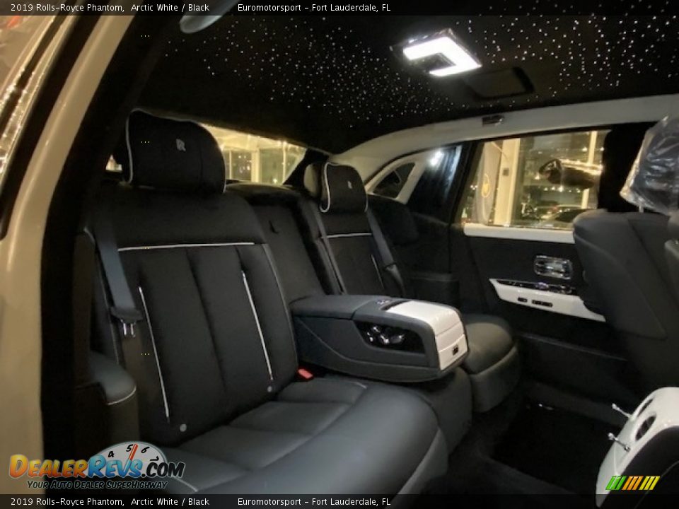 2019 Rolls-Royce Phantom Arctic White / Black Photo #32