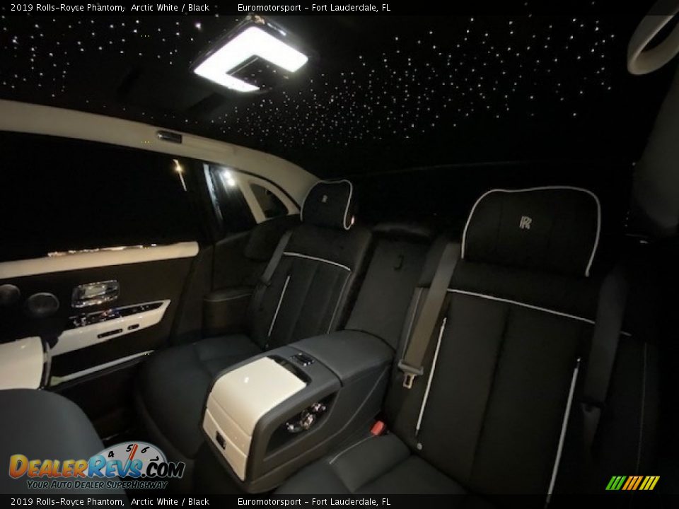 2019 Rolls-Royce Phantom Arctic White / Black Photo #39
