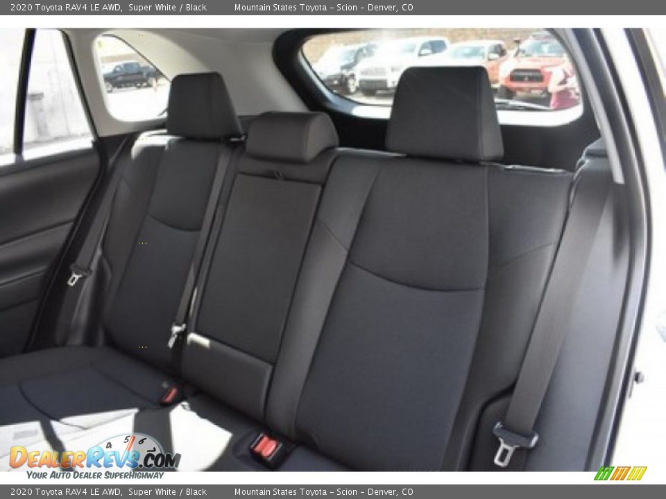 2020 Toyota RAV4 LE AWD Super White / Black Photo #9