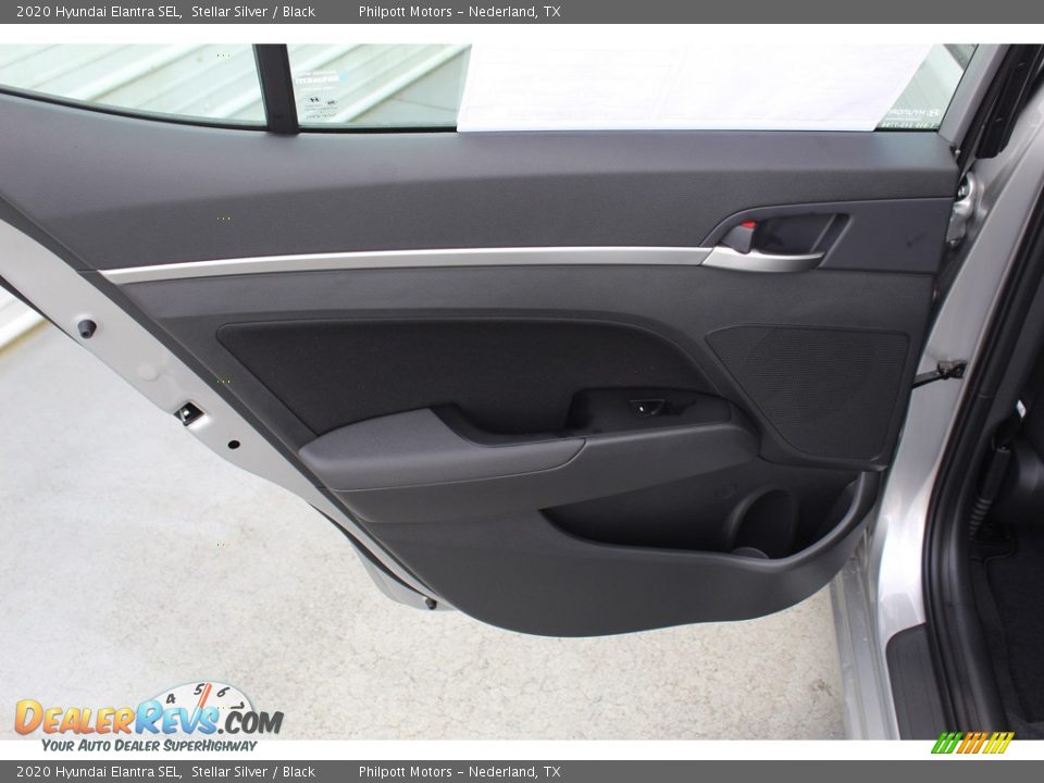 2020 Hyundai Elantra SEL Stellar Silver / Black Photo #18