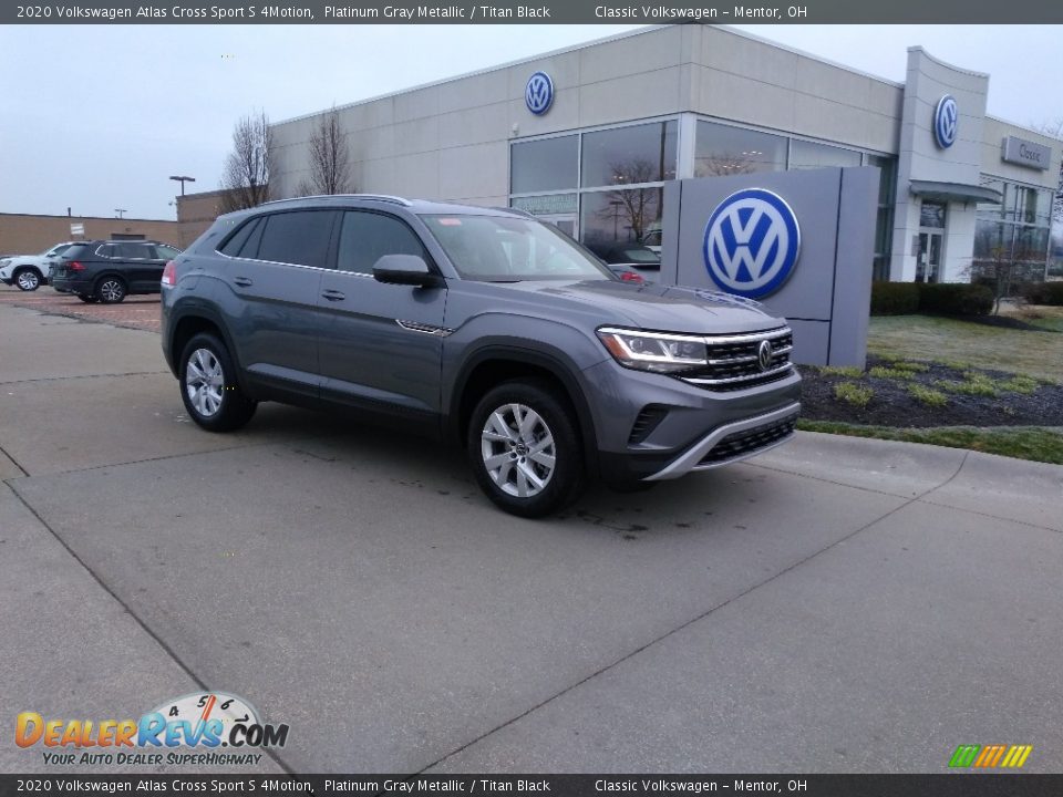 Front 3/4 View of 2020 Volkswagen Atlas Cross Sport S 4Motion Photo #2