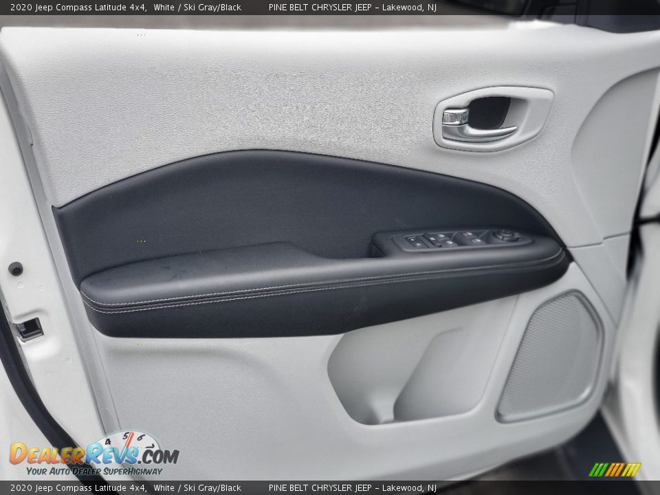 Door Panel of 2020 Jeep Compass Latitude 4x4 Photo #11