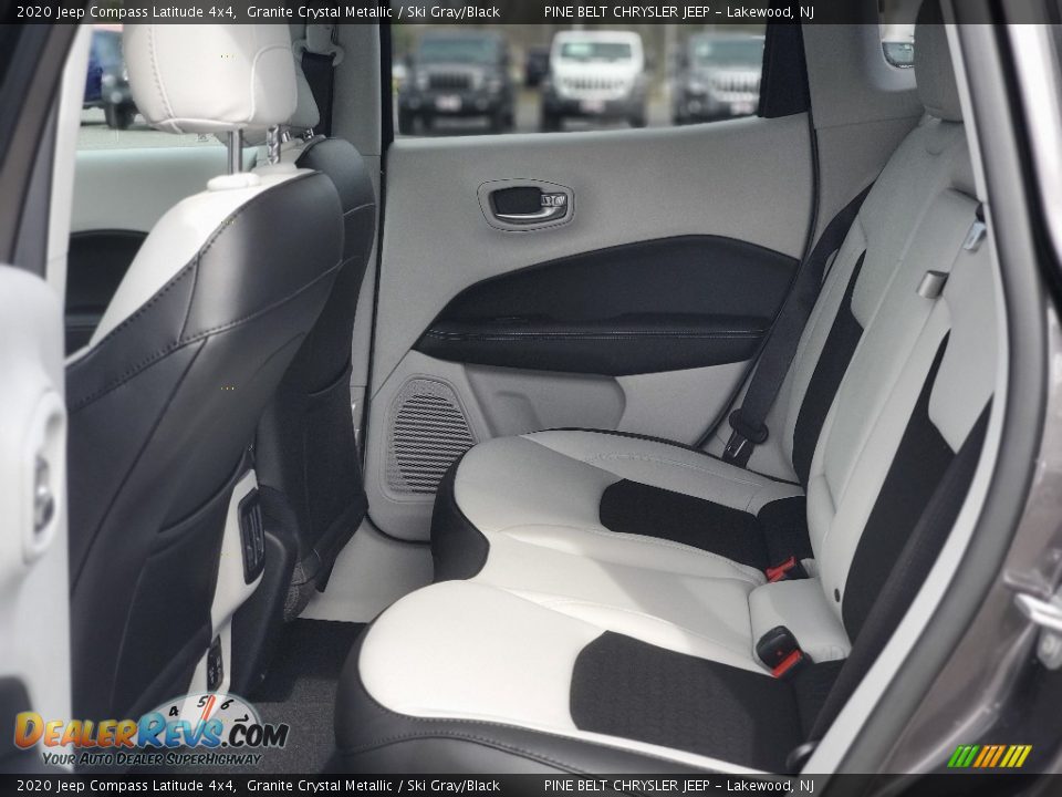 2020 Jeep Compass Latitude 4x4 Granite Crystal Metallic / Ski Gray/Black Photo #9