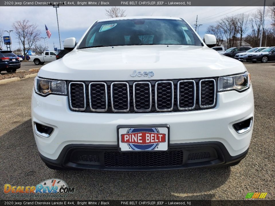 2020 Jeep Grand Cherokee Laredo E 4x4 Bright White / Black Photo #3