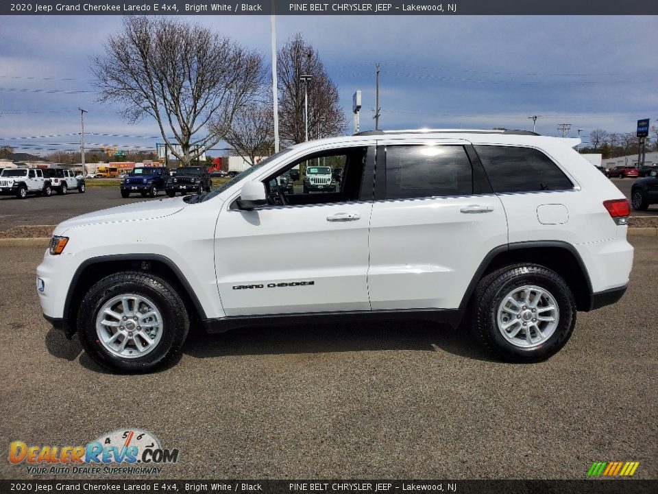 2020 Jeep Grand Cherokee Laredo E 4x4 Bright White / Black Photo #4