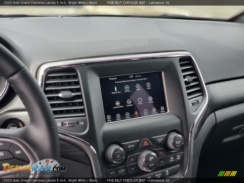 2020 Jeep Grand Cherokee Laredo E 4x4 Bright White / Black Photo #13