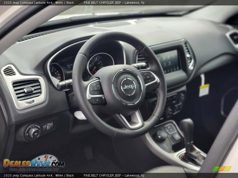 2020 Jeep Compass Latitude 4x4 White / Black Photo #10