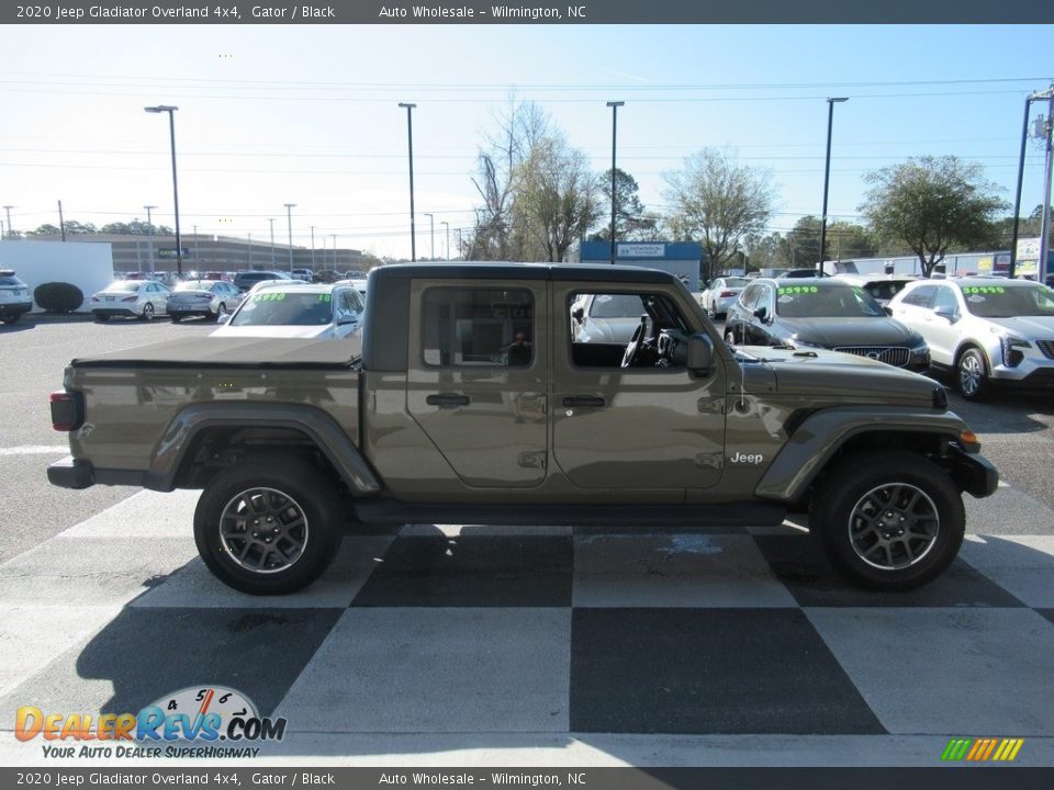 2020 Jeep Gladiator Overland 4x4 Gator / Black Photo #3