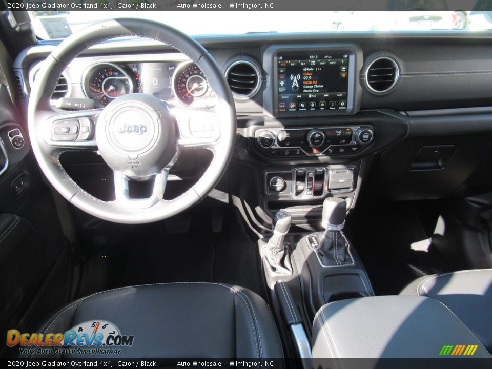 2020 Jeep Gladiator Overland 4x4 Gator / Black Photo #14