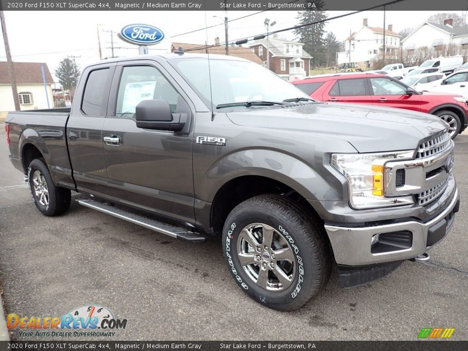 Front 3/4 View of 2020 Ford F150 XLT SuperCab 4x4 Photo #7