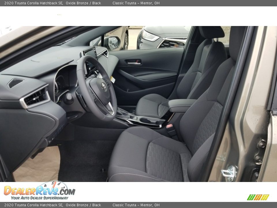 2020 Toyota Corolla Hatchback SE Oxide Bronze / Black Photo #2