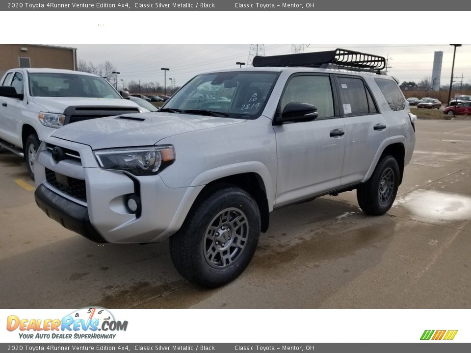 Front 3/4 View of 2020 Toyota 4Runner Venture Edition 4x4 Photo #1