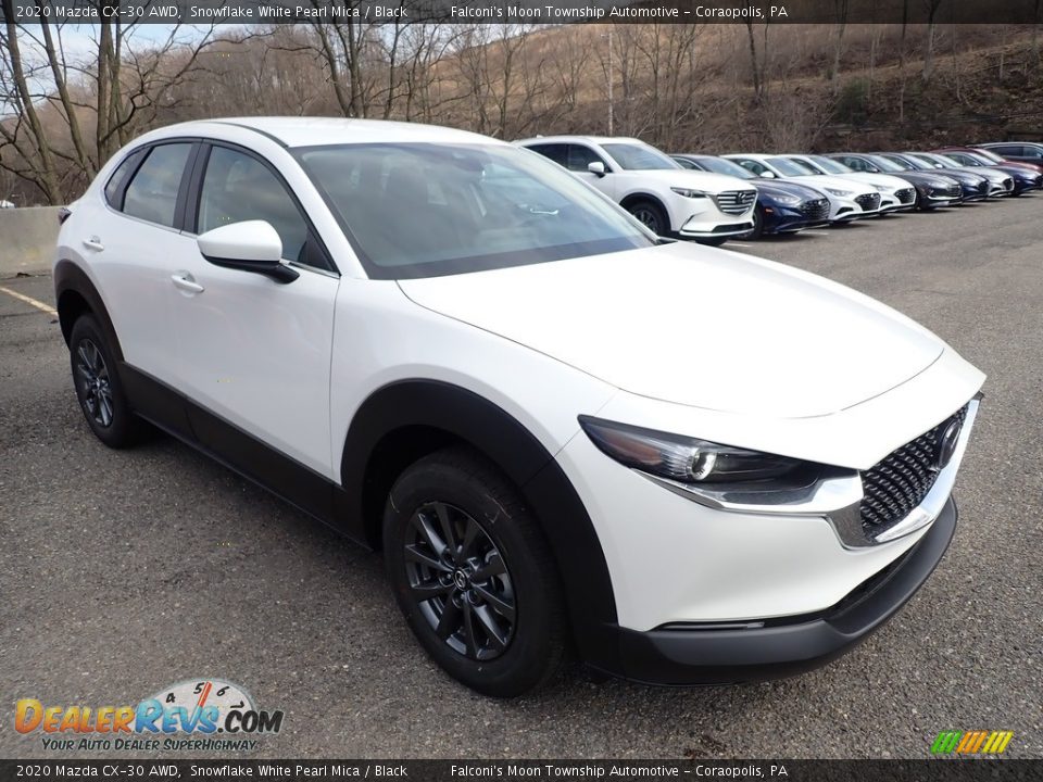 Front 3/4 View of 2020 Mazda CX-30 AWD Photo #3