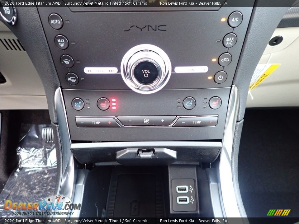 2020 Ford Edge Titanium AWD Burgundy Velvet Metallic Tinted / Soft Ceramic Photo #19
