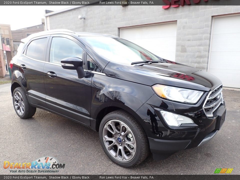 Front 3/4 View of 2020 Ford EcoSport Titanium Photo #9